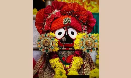 വിദേശവനിതയുടെ കാലില് ജഗന്നാഥന്റെ ടാറ്റൂ; സ്റ്റുഡിയോ ഉടമയും ജീവനക്കാരനും അറസ്റ്റില് വിദേശവനിതയുടെ കാലില് ജഗന്നാഥന്റെ ടാറ്റൂ; സ്റ്റുഡിയോ ഉടമയും ജീവനക്കാരനും അറസ്റ്റില്