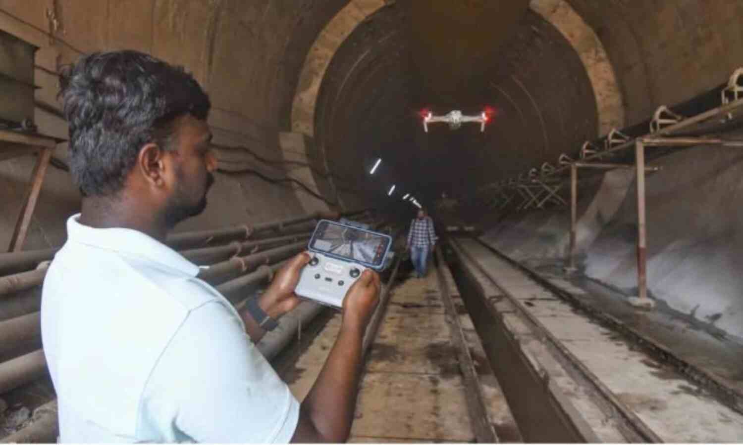 തെലങ്കാന ടണല് ദുരന്തം: രക്ഷാദൗത്യം 12ാം ദിവസത്തിലേയ്ക്ക് തെലങ്കാന ടണല് ദുരന്തം: രക്ഷാദൗത്യം 12ാം ദിവസത്തിലേയ്ക്ക്