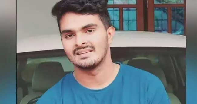 വെഞ്ഞാറമൂട് കൊലപാതക പരമ്പര: മാതാവ് മരിച്ചെന്ന് കരുതിയാണ് മറ്റുള്ളവരെ കൊല്ലാന് തീരുമാനിച്ചതെന്ന് പ്രതി വെഞ്ഞാറമൂട് കൊലപാതക പരമ്പര: മാതാവ് മരിച്ചെന്ന് കരുതിയാണ് മറ്റുള്ളവരെ കൊല്ലാന് തീരുമാനിച്ചതെന്ന് പ്രതി