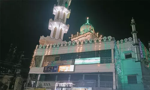 ഹിന്ദുത്വരുടെ ഭീഷണിയെ തുടര്ന്ന് മസ്ജിദ് വികസനത്തിനുള്ള അനുമതി റദ്ദാക്കി ഹിന്ദുത്വരുടെ ഭീഷണിയെ തുടര്ന്ന് മസ്ജിദ് വികസനത്തിനുള്ള അനുമതി റദ്ദാക്കി