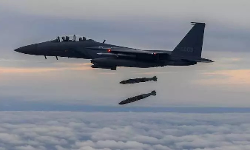 പരിശീലനത്തിനിടെ ദക്ഷിണ കൊറിയന്‍ യുദ്ധവിമാനത്തില്‍ നിന്നും ബോംബ് വര്‍ഷം; ഏഴ് പേര്‍ക്ക് പരിക്ക്