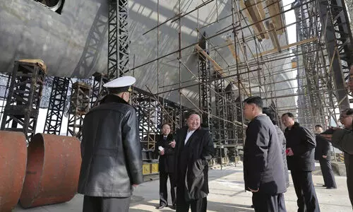 ആണവ അന്തര്വാഹിനിയുടെ നിര്മാണം പൂര്ത്തിയായെന്ന് വടക്കന് കൊറിയ ആണവ അന്തര്വാഹിനിയുടെ നിര്മാണം പൂര്ത്തിയായെന്ന് വടക്കന് കൊറിയ