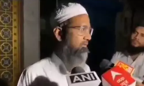 ഹിന്ദുത്വവാദികള് മസ്ജിദിലേക്ക് പടക്കം എറിഞ്ഞതാണ് സംഘര്ഷത്തിന് കാരണം : ഇമാം (വീഡിയോ) ഹിന്ദുത്വവാദികള് മസ്ജിദിലേക്ക് പടക്കം എറിഞ്ഞതാണ് സംഘര്ഷത്തിന് കാരണം : ഇമാം (വീഡിയോ)