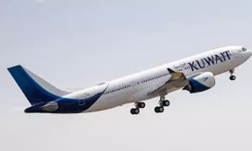 കുവൈത്ത് എയര്വേയ്സില് ദുരിതയാത്ര; ദമ്പതികള്ക്ക് 10 ലക്ഷം രൂപ നഷ്ടപരിഹാരം വിധിച്ച് ജില്ലാ ഉപഭോക്തൃ കമ്മീഷന് കുവൈത്ത് എയര്വേയ്സില് ദുരിതയാത്ര; ദമ്പതികള്ക്ക് 10 ലക്ഷം രൂപ നഷ്ടപരിഹാരം വിധിച്ച് ജില്ലാ ഉപഭോക്തൃ കമ്മീഷന്