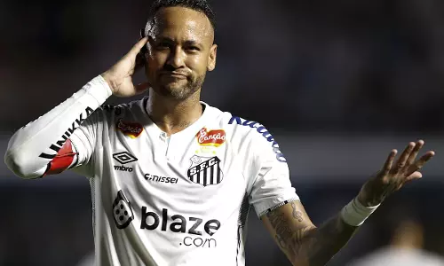 സാവോ പോളോ സ്റ്റേറ്റ് ചാംപ്യന്ഷിപ്പില് തോല്വി; മണിക്കൂറുകള്ക്കുള്ളില് കാര്ണിവല്ലില് പങ്കെടുത്തു: നെയ്മറിനെതിരേ വിമര്ശനം സാവോ പോളോ സ്റ്റേറ്റ് ചാംപ്യന്ഷിപ്പില് തോല്വി; മണിക്കൂറുകള്ക്കുള്ളില് കാര്ണിവല്ലില് പങ്കെടുത്തു: നെയ്മറിനെതിരേ വിമര്ശനം