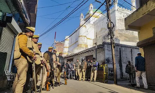 മാര്ച്ച് 14ലെ ജുമുഅ സമയത്തില് പോലിസുമായി ധാരണയായിട്ടില്ലെന്ന് സംഭല് മസ്ജിദ് കമ്മിറ്റി മാര്ച്ച് 14ലെ ജുമുഅ സമയത്തില് പോലിസുമായി ധാരണയായിട്ടില്ലെന്ന് സംഭല് മസ്ജിദ് കമ്മിറ്റി