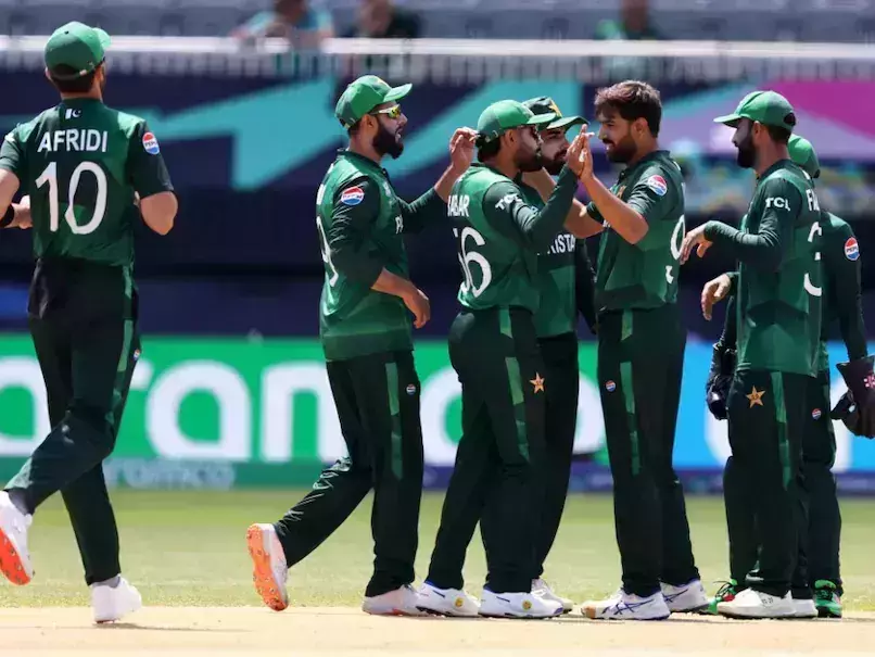 ആര്ക്കും വേണ്ട; ദി ഹണ്ട്രഡ് താര ലേലത്തില് പാകിസ്താന് ടീമില് നിന്ന് എത്തിയത് 50 പേര്; എല്ലാവരും അണ്സോള്ഡ് ആര്ക്കും വേണ്ട; ദി ഹണ്ട്രഡ് താര ലേലത്തില് പാകിസ്താന് ടീമില് നിന്ന് എത്തിയത് 50 പേര്; എല്ലാവരും അണ്സോള്ഡ്