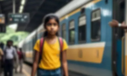 അമ്മ വഴക്ക് പറഞ്ഞു; കൊല്ലത്ത് നിന്ന് കാണാതായ പതിമൂന്നുകാരി തിരൂരില്‍