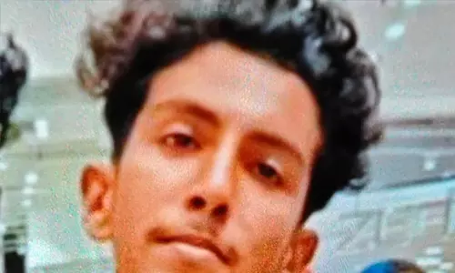 വിദ്യാര്‍ഥിയെ വീട്ടില്‍ കയറി കുത്തിക്കൊന്നു; കൊലപാതകി ട്രെയ്‌നിനു മുന്നില്‍ ചാടി മരിച്ചു