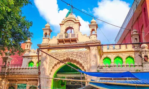 സംഭലില് സയ്യിദ് സലാര് മസൂദ് ഘാസി അനുസ്മരണ മേളക്ക് അനുമതി നിഷേധിച്ചു; ഹിന്ദുത്വരുടെ എതിര്പ്പ് പരിഗണിച്ചാണ് പോലിസ് നടപടി സംഭലില് സയ്യിദ് സലാര് മസൂദ് ഘാസി അനുസ്മരണ മേളക്ക് അനുമതി നിഷേധിച്ചു; ഹിന്ദുത്വരുടെ എതിര്പ്പ് പരിഗണിച്ചാണ് പോലിസ് നടപടി