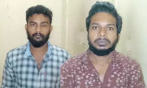 വീട്ടുമുറ്റം കഞ്ചാവ് തോട്ടമാക്കിയ രണ്ടു പേര് അറസ്റ്റില്; 35 കഞ്ചാവ് ചെടികളും 10.5 കിലോഗ്രാം കഞ്ചാവും പിടിച്ചെടുത്തു വീട്ടുമുറ്റം കഞ്ചാവ് തോട്ടമാക്കിയ രണ്ടു പേര് അറസ്റ്റില്; 35 കഞ്ചാവ് ചെടികളും 10.5 കിലോഗ്രാം കഞ്ചാവും പിടിച്ചെടുത്തു