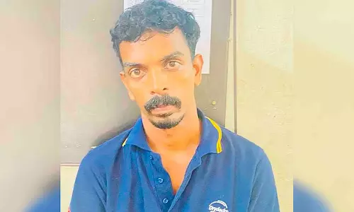 കോഴിക്കോട് യുവതിക്ക് നേരെ ആസിഡ് ആക്രമണം; മുന്‍ ഭര്‍ത്താവ് പിടിയില്‍