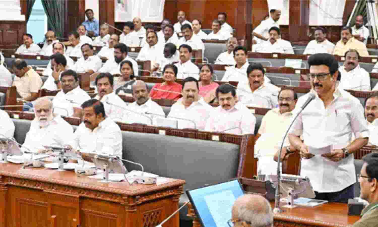 വഖ്ഫ് ബില്ലിനെതിരെ പ്രമേയം പാസാക്കി തമിഴ് നാട് നിയമസഭ വഖ്ഫ് ബില്ലിനെതിരെ പ്രമേയം പാസാക്കി തമിഴ് നാട് നിയമസഭ