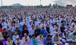 പെരുന്നാൾ നിറവിൽ ആശംസകൾ അർപ്പിച്ചു ഈദ് ഗാഹുകളും,മസ്ജിദുകളും പെരുന്നാൾ നിറവിൽ ആശംസകൾ അർപ്പിച്ചു ഈദ് ഗാഹുകളും,മസ്ജിദുകളും