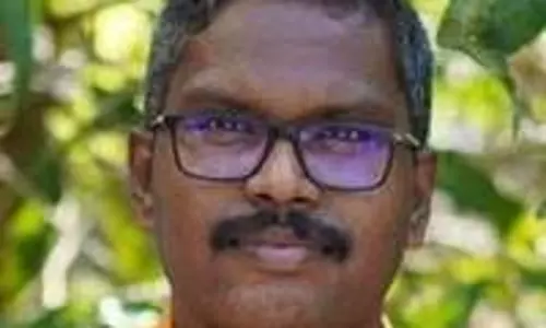 പ്രമുഖ പ്രഭാഷകനും ആക്ടിവിസ്റ്റുമായ ഡോ. ടി എസ് ശ്യാംകുമാറിനു നേരേ ആർഎസ്എസ് ആക്രമണം പ്രമുഖ പ്രഭാഷകനും ആക്ടിവിസ്റ്റുമായ ഡോ. ടി എസ് ശ്യാംകുമാറിനു നേരേ ആർഎസ്എസ് ആക്രമണം