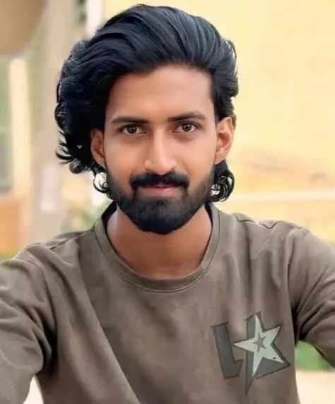 ചെരുപ്പടി മലയില് ചുള്ളിപ്പറ സ്വദേശിയായ യുവാവിനെ മരിച്ച നിലയില് കണ്ടെത്തി ചെരുപ്പടി മലയില് ചുള്ളിപ്പറ സ്വദേശിയായ യുവാവിനെ മരിച്ച നിലയില് കണ്ടെത്തി