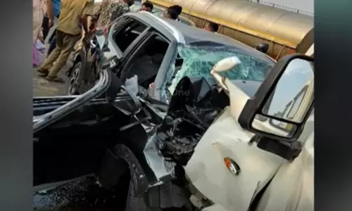 ഗുണ്ടല്പേട്ട അപകടം; മരിച്ചവരുടെ എണ്ണം മൂന്നായി ഗുണ്ടല്പേട്ട അപകടം; മരിച്ചവരുടെ എണ്ണം മൂന്നായി