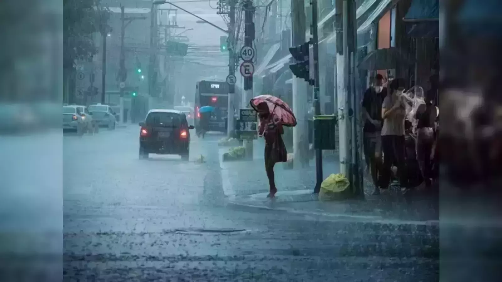 ഒറ്റപ്പെട്ട കനത്ത മഴയ്ക്ക് സാധ്യത; ഇന്ന് മൂന്ന് ജില്ലകളില്‍ യെല്ലോ അലേര്‍ട്ട്