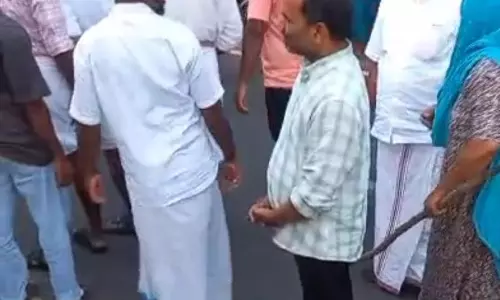 പരപ്പനങ്ങാടിയിൽ ലഹരി വിരുദ്ധ ജനകീയ കൂട്ടായ്മക്കെതിരേ ആക്രമണം പരപ്പനങ്ങാടിയിൽ ലഹരി വിരുദ്ധ ജനകീയ കൂട്ടായ്മക്കെതിരേ ആക്രമണം