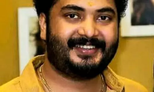 മുസ്‌ലിം ആയതു കൊണ്ടാണോ അതോ ഹിന്ദു ആകാന്‍ ശ്രമിക്കുന്നത് കൊണ്ടാണോ എന്നറിയില്ല മൂരി ഇറച്ചിക്ക് പല മെനുവിലും പൗരത്വം നഷ്ടമാകുന്നത്; വര്‍ഗീയതയെ പരിഹസിച്ച് വിനു മോഹന്‍