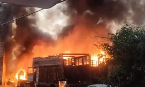 സംഭലിലെ പോലിസ് സ്‌റ്റേഷനില്‍ വന്‍ തീപിടിത്തം; 35 വാഹനങ്ങള്‍ കത്തിനശിച്ചു (വീഡിയോ)