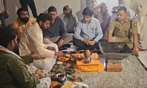 സംഭല്‍ മസ്ജിദിന് സമീപം സത്യവ്രത് പോലിസ് ഔട്ട് പോസ്റ്റ് ഉദ്ഘാടനം ചെയ്തു (വീഡിയോ)