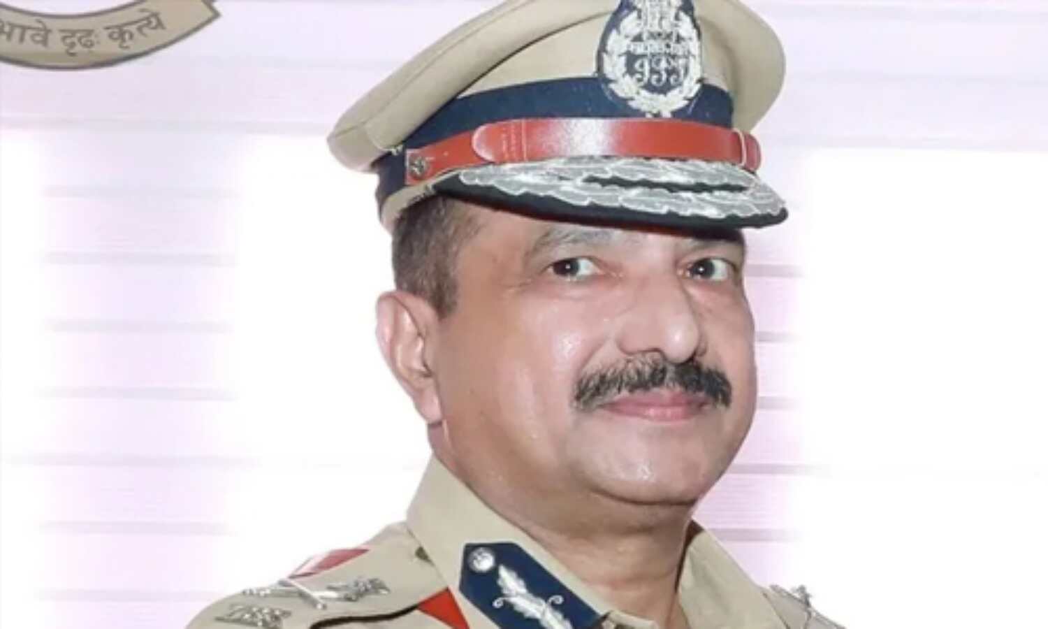 അധ്യാപകര്ക്കെതിരായ പരാതികളില് പ്രാഥമിക അന്വേഷണത്തിന് ശേഷം കേസ് മതിയെന്ന് ഡിജിപി അധ്യാപകര്ക്കെതിരായ പരാതികളില് പ്രാഥമിക അന്വേഷണത്തിന് ശേഷം കേസ് മതിയെന്ന് ഡിജിപി