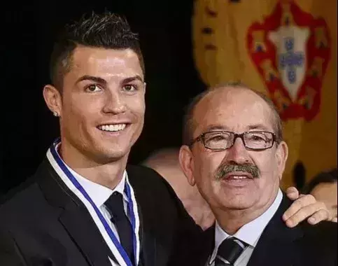 പോര്ച്ചുഗല് ഇതിഹാസ താരങ്ങളുടെ ആദ്യ പരിശീലകന് ഔറേലിയ ഡിസില്വ അന്തരിച്ചു പോര്ച്ചുഗല് ഇതിഹാസ താരങ്ങളുടെ ആദ്യ പരിശീലകന് ഔറേലിയ ഡിസില്വ അന്തരിച്ചു