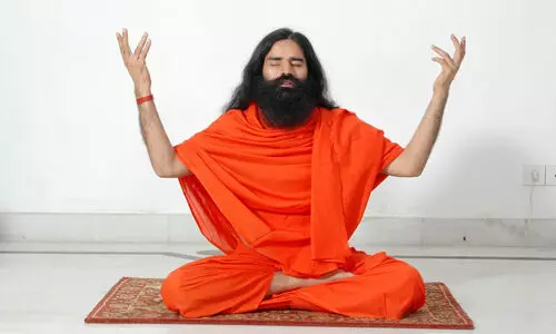 ഹിന്ദുത്വ വിപണിയില് സര്ബത്ത് ജിഹാദ് അവതരിപ്പിച്ച് രാം ദേവ്; പതജ്ഞലി ഉല്പ്പന്നങ്ങള് വാങ്ങിയാല് ക്ഷേത്രങ്ങളും ഗുരുകുലങ്ങളുമുണ്ടാവുമെന്ന് (VIDEO) ഹിന്ദുത്വ വിപണിയില് സര്ബത്ത് ജിഹാദ് അവതരിപ്പിച്ച് രാം ദേവ്; പതജ്ഞലി ഉല്പ്പന്നങ്ങള് വാങ്ങിയാല് ക്ഷേത്രങ്ങളും ഗുരുകുലങ്ങളുമുണ്ടാവുമെന്ന് (VIDEO)