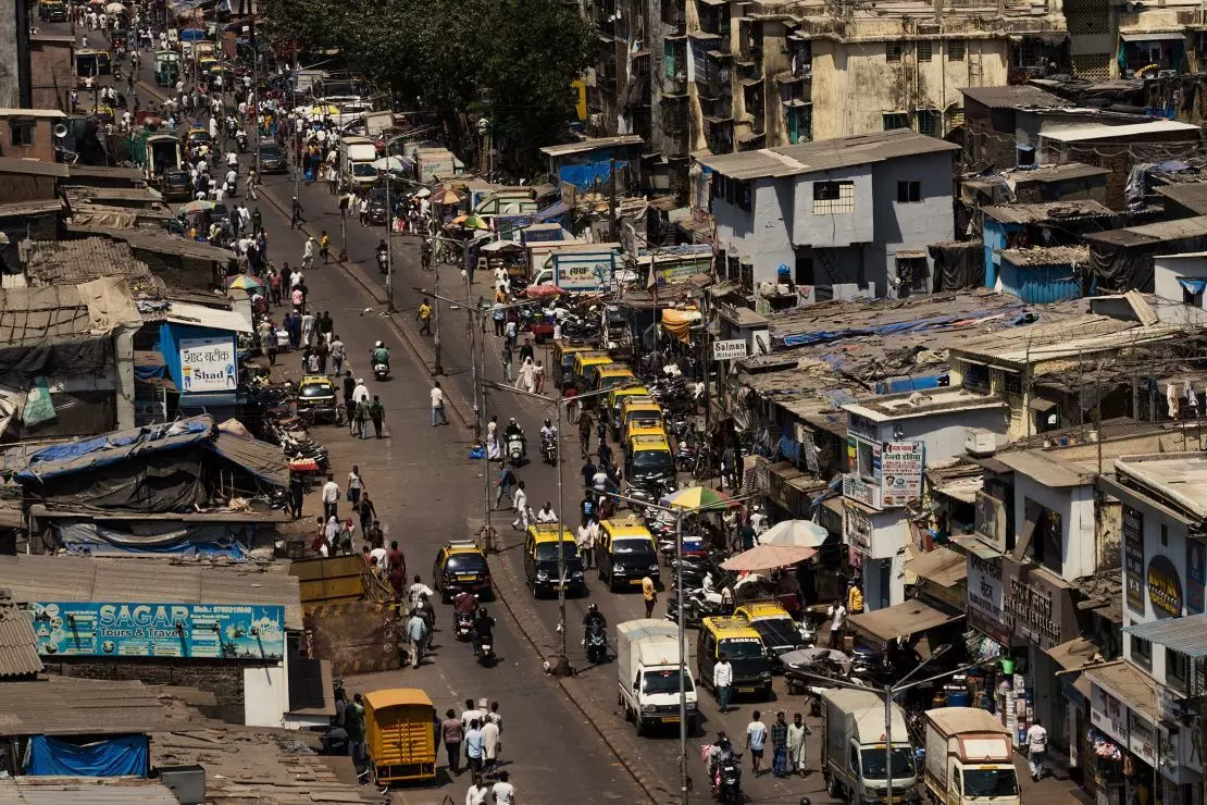 ധാരാവി ചേരി പുനര്വികസന പദ്ധതി; ലക്ഷകണക്കിന് ജനങ്ങളെ മാറ്റിപാര്പ്പിക്കുന്നത് മുംബൈയിലെ ഏറ്റവും വലിയ മാലിന്യകുപ്പയിലേക്ക്: റിപോര്ട്ട് ധാരാവി ചേരി പുനര്വികസന പദ്ധതി; ലക്ഷകണക്കിന് ജനങ്ങളെ മാറ്റിപാര്പ്പിക്കുന്നത് മുംബൈയിലെ ഏറ്റവും വലിയ മാലിന്യകുപ്പയിലേക്ക്: റിപോര്ട്ട്