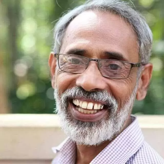 കമ്മ്യൂണിസ്റ്റുകളുടെ ഉള്ളിലെ മുസ് ലിം വിരുദ്ധത ഒരു കഫിയ്യ കൊണ്ടും മറയ്ക്കാന് കഴിയുന്നതല്ല; പി ടി കുഞ്ഞാലി കമ്മ്യൂണിസ്റ്റുകളുടെ ഉള്ളിലെ മുസ് ലിം വിരുദ്ധത ഒരു കഫിയ്യ കൊണ്ടും മറയ്ക്കാന് കഴിയുന്നതല്ല; പി ടി കുഞ്ഞാലി