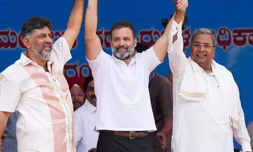 കര്ണാടകയിലെ 70 ശതമാനം ജനങ്ങളും പിന്നാക്കക്കാരെന്ന് ജാതി സെന്സസ്; ഒബിസി സംവരണം 51 ശതമാനമാക്കാന് ശുപാര്ശ കര്ണാടകയിലെ 70 ശതമാനം ജനങ്ങളും പിന്നാക്കക്കാരെന്ന് ജാതി സെന്സസ്; ഒബിസി സംവരണം 51 ശതമാനമാക്കാന് ശുപാര്ശ