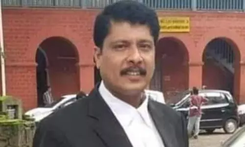 എന്ഐഎ മുന് പ്രോസിക്യൂട്ടറും ബലാല്സംഗക്കേസ് പ്രതിയുമായ അഡ്വ. പി ജി മനു തൂങ്ങിമരിച്ച നിലയില് എന്ഐഎ മുന് പ്രോസിക്യൂട്ടറും ബലാല്സംഗക്കേസ് പ്രതിയുമായ അഡ്വ. പി ജി മനു തൂങ്ങിമരിച്ച നിലയില്