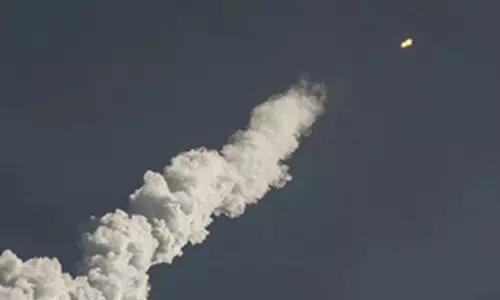 ഇസ്രായേലിലെ ബെന്‍ഗുരിയോണ്‍ വിമാനത്താവളവും സൈനികതാവളവും ആക്രമിച്ച് ഹൂത്തികള്‍