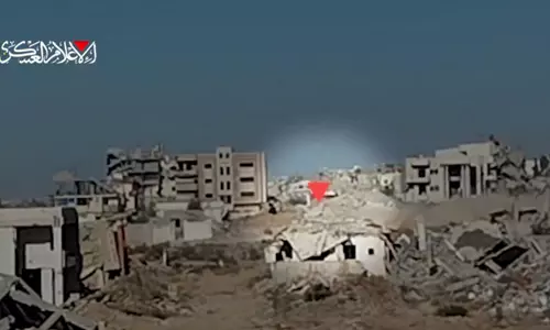 റഫയില്‍ ഇസ്രായേലി സൈന്യത്തെ നേരിട്ട് ഹമാസ്; ഒരു സയണിസ്റ്റ് സൈനികന്‍ കസ്റ്റഡിയില്‍