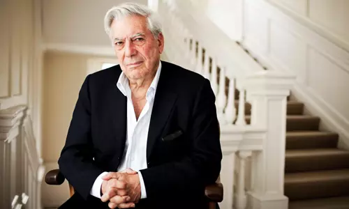 നൊബേല്‍ ജേതാവായ ലാറ്റിനമേരിക്കന്‍ എഴുത്തുകാരന്‍ മാരിയോ വര്‍ഗാസ് യോസ അന്തരിച്ചു