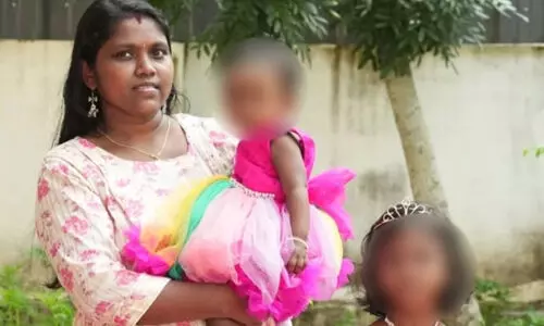 തീ കൊളുത്തി ആത്മഹത്യക്ക് ശ്രമിച്ച അമ്മയും മക്കളും മരിച്ചു തീ കൊളുത്തി ആത്മഹത്യക്ക് ശ്രമിച്ച അമ്മയും മക്കളും മരിച്ചു