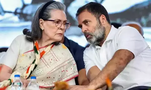 നാഷനല് ഹെറാള്ഡ് കേസ്; സോണിയാ ഗാന്ധിക്കും രാഹുല് ഗാന്ധിക്കും നോട്ടിസ് നാഷനല് ഹെറാള്ഡ് കേസ്; സോണിയാ ഗാന്ധിക്കും രാഹുല് ഗാന്ധിക്കും നോട്ടിസ്