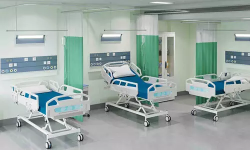 ഐസിയുവില് എയര്ഹോസ്റ്റസ് പീഡനത്തിനിരയായെന്ന് പരാതി ഐസിയുവില് എയര്ഹോസ്റ്റസ് പീഡനത്തിനിരയായെന്ന് പരാതി