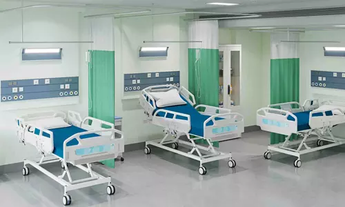 ഐസിയുവില്‍ എയര്‍ഹോസ്റ്റസ് പീഡനത്തിനിരയായെന്ന് പരാതി