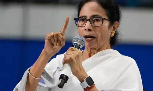 ബംഗാളി ഭാഷ സംസാരിച്ചതിന് വ്യാപാരികളെ മര്ദ്ദിച്ചു ബംഗാളി ഭാഷ സംസാരിച്ചതിന് വ്യാപാരികളെ മര്ദ്ദിച്ചു