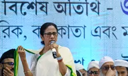 നിങ്ങള്‍ മുസ് ലിംകള്‍ക്ക് എതിരാണ്, പക്ഷേ സൗദിയില്‍ പോയാലോ? : വഖ്ഫ് ഭേദഗതി നിയമത്തില്‍ നരേന്ദ്രമോദിക്കെതിരേ    മമത