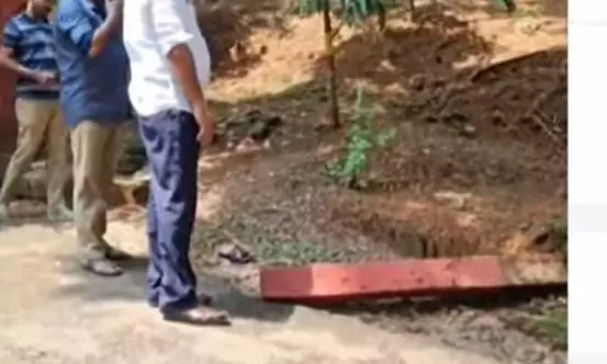 കോണ്‍ക്രീറ്റ് തൂണ്‍ ഇളകി വീണു; നാലു വയസുകാരന് ദാരുണാന്ത്യം
