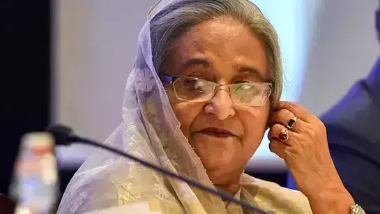 ഷെയ്ഖ് ഹസീനയ്ക്കെതിരെ റെഡ് കോര്ണര് നോട്ടീസ് പുറപ്പെടുവിക്കാന് ബംഗ്ലാദേശ് ഷെയ്ഖ് ഹസീനയ്ക്കെതിരെ റെഡ് കോര്ണര് നോട്ടീസ് പുറപ്പെടുവിക്കാന് ബംഗ്ലാദേശ്