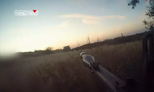 വാള് തകര്ക്കല് സൈനിക നടപടിയുടെ വീഡിയോ പുറത്തുവിട്ട് ഹമാസ് (വീഡിയോ) വാള് തകര്ക്കല് സൈനിക നടപടിയുടെ വീഡിയോ പുറത്തുവിട്ട് ഹമാസ് (വീഡിയോ)