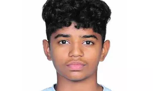 മിഹിറിന്റെ ആത്മഹത്യ: സ്കൂളിലെ റാഗിങ്ങിന് തെളിവില്ലെന്ന് പോലിസ് മിഹിറിന്റെ ആത്മഹത്യ: സ്കൂളിലെ റാഗിങ്ങിന് തെളിവില്ലെന്ന് പോലിസ്