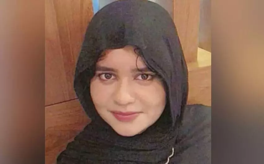 മലയാളി വിദ്യാര്ഥിനി അമേരിക്കയില് വാഹനാപകടത്തില് മരിച്ചു മലയാളി വിദ്യാര്ഥിനി അമേരിക്കയില് വാഹനാപകടത്തില് മരിച്ചു