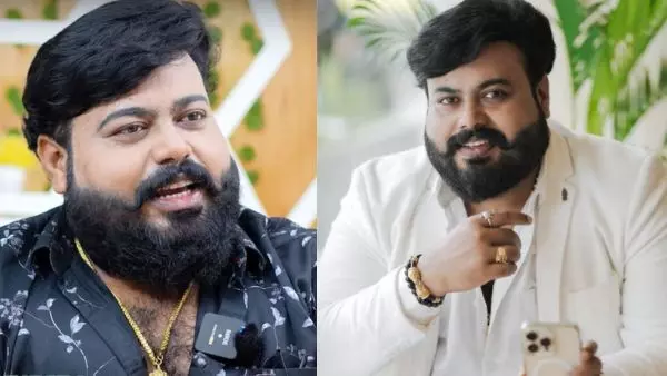 പെണ്കുട്ടിയെ നിര്ബന്ധിച്ച് അര്ധനഗ്നയാക്കി റീല്സ്; വ്ളോഗര് മുകേഷ് എം നായര്ക്കെതിരേ പോക്സോ കേസ് പെണ്കുട്ടിയെ നിര്ബന്ധിച്ച് അര്ധനഗ്നയാക്കി റീല്സ്; വ്ളോഗര് മുകേഷ് എം നായര്ക്കെതിരേ പോക്സോ കേസ്