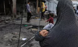 ഗസക്കു നേരേ വ്യോമാക്രമണം തുടര്‍ന്ന് ഇസ്രായേല്‍; ഇന്നു പുലര്‍ച്ചെ മാത്രം കൊല്ലപ്പെട്ടത് 13 പേര്‍