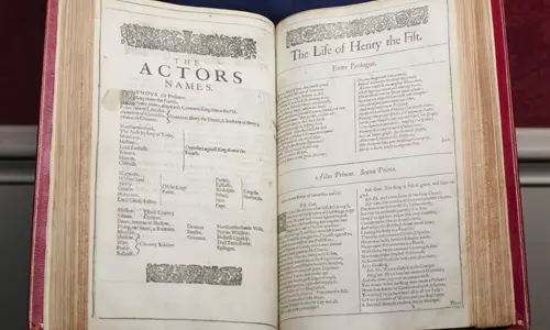 ഷേക്‌സ്പിയര്‍ നാടകങ്ങളുടെ ആദ്യ പതിപ്പുകള്‍ ലേലത്തിന്; 51 കോടി രൂപ പ്രതീക്ഷിക്കുന്നുവെന്ന്